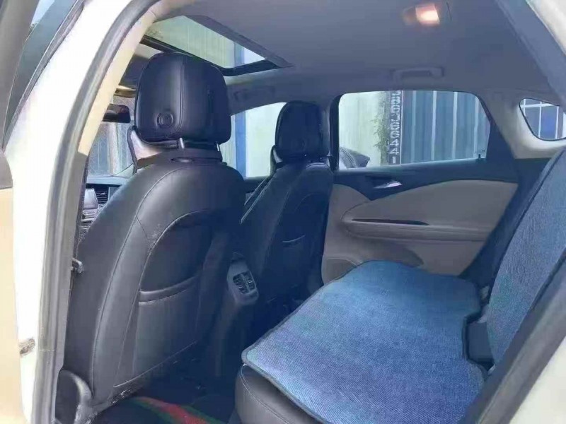 潍坊19年别克威朗6