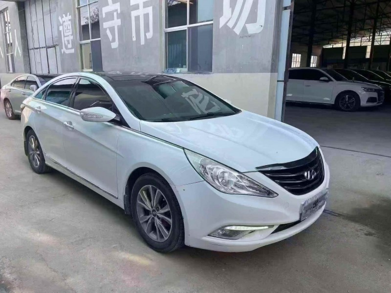 濰坊16年現代索納塔3