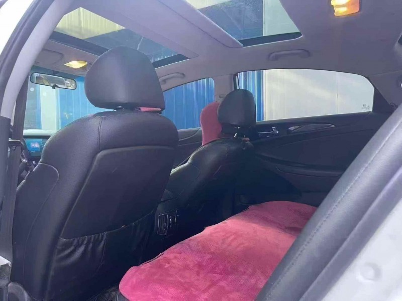 濰坊16年現代索納塔6