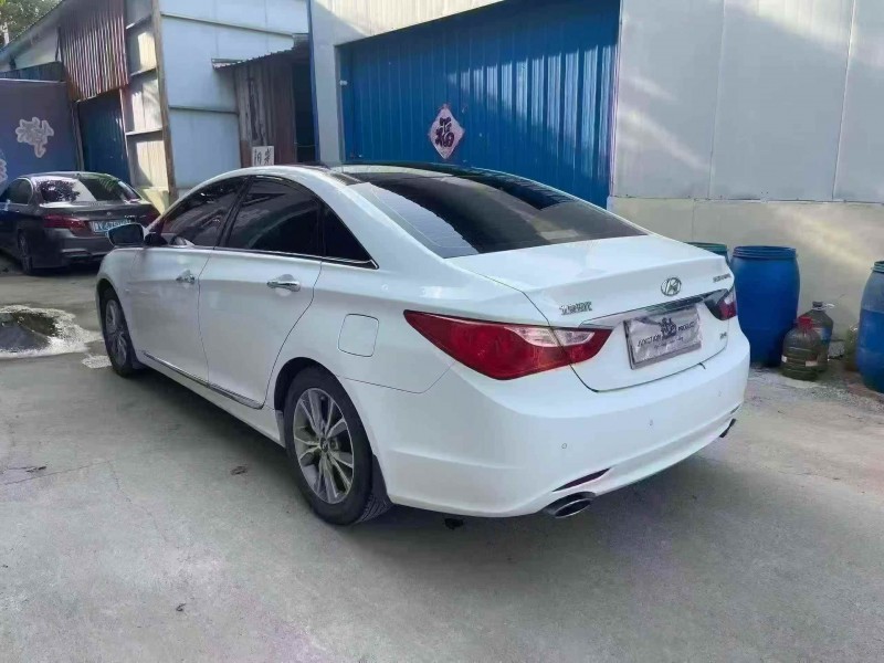 濰坊16年現代索納塔7