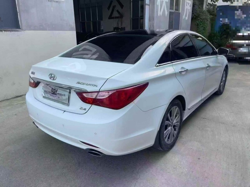 濰坊16年現代索納塔8