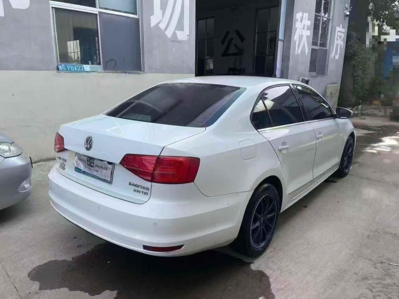 潍坊16年大众速腾7