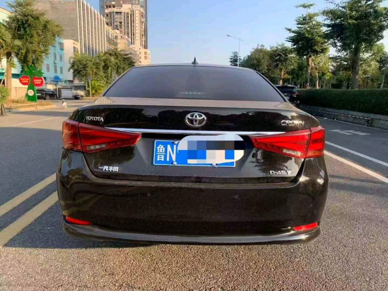 广州17年丰田皇冠7