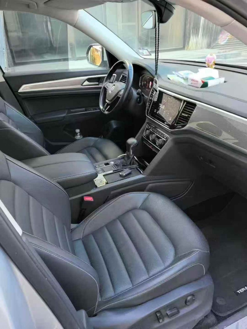 东营20年大众途昂5