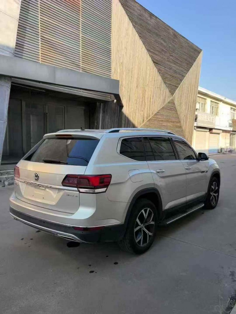 东营20年大众途昂8