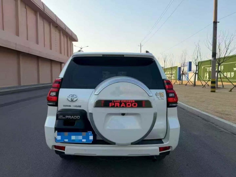 濰坊19年豐田普拉多9
