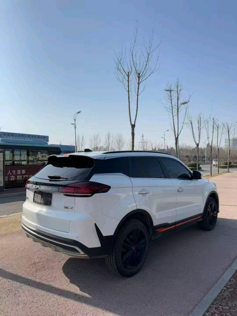 聊城22年吉利博越4