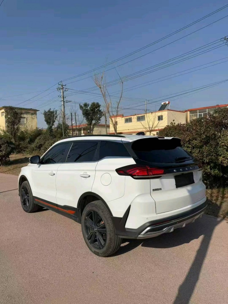 聊城22年吉利博越5