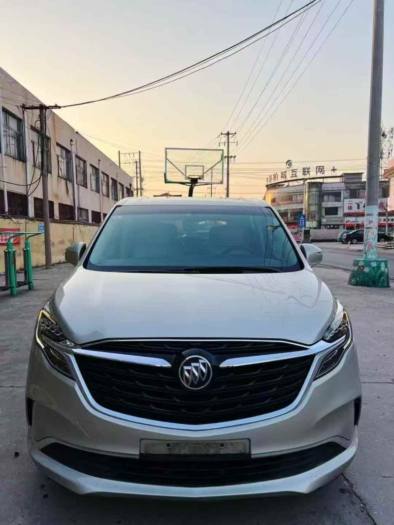 泰安21年别克GL81