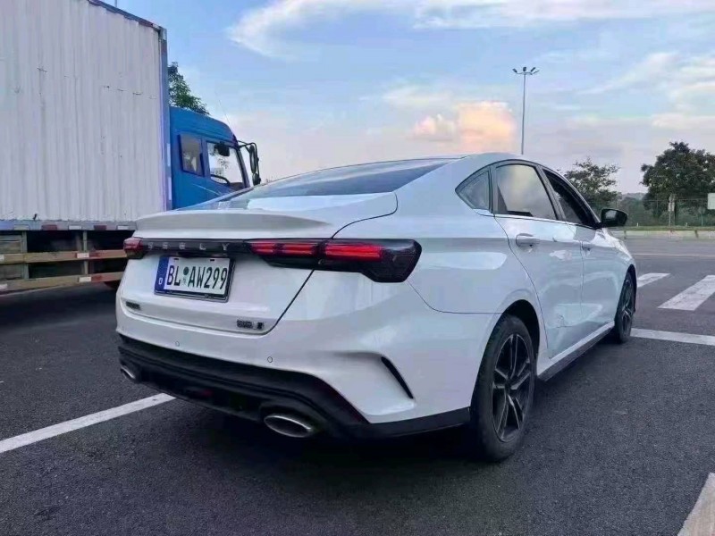 广州23年吉利缤瑞8