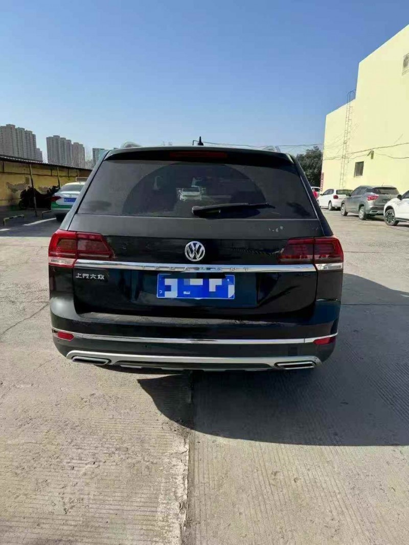 焦作19年大众途昂7