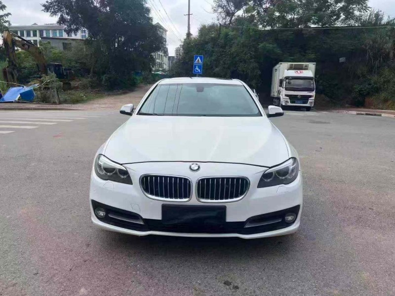 南宁17年宝马5系1