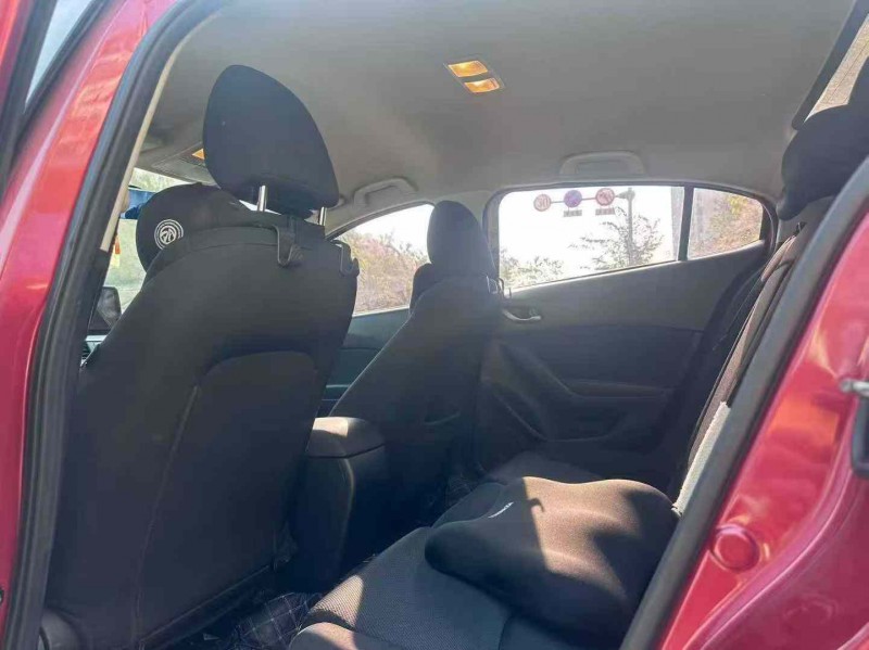 南宁18年马自达35