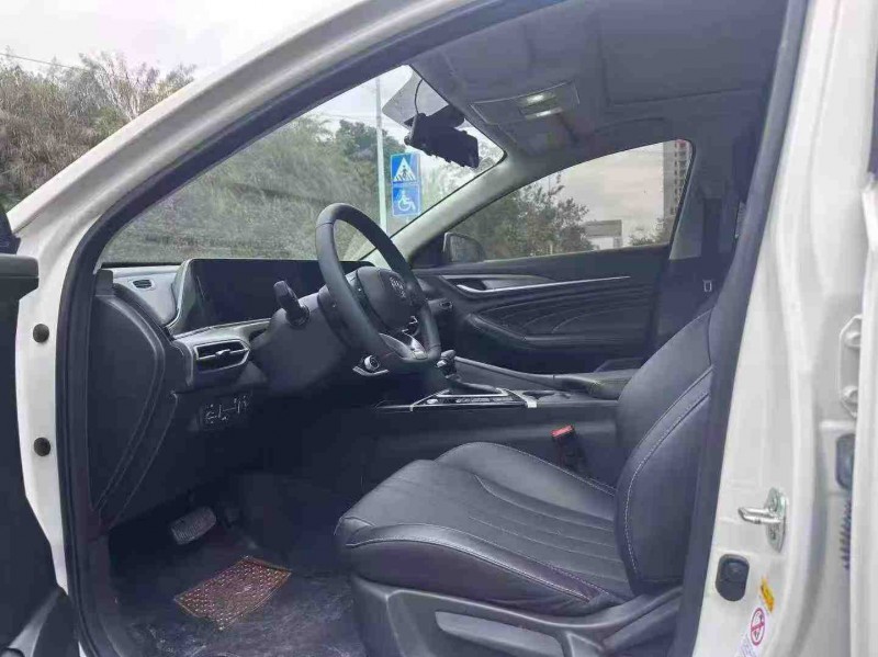 南宁21年长安汽车逸动4