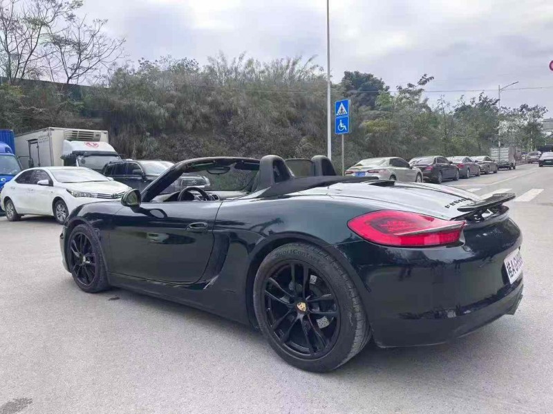 南宁15年保时捷7188