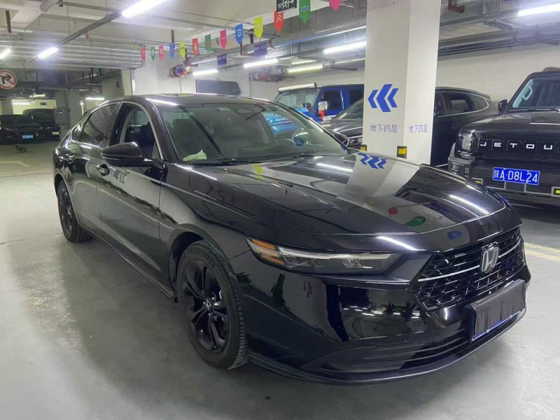 成都24年本田雅阁2