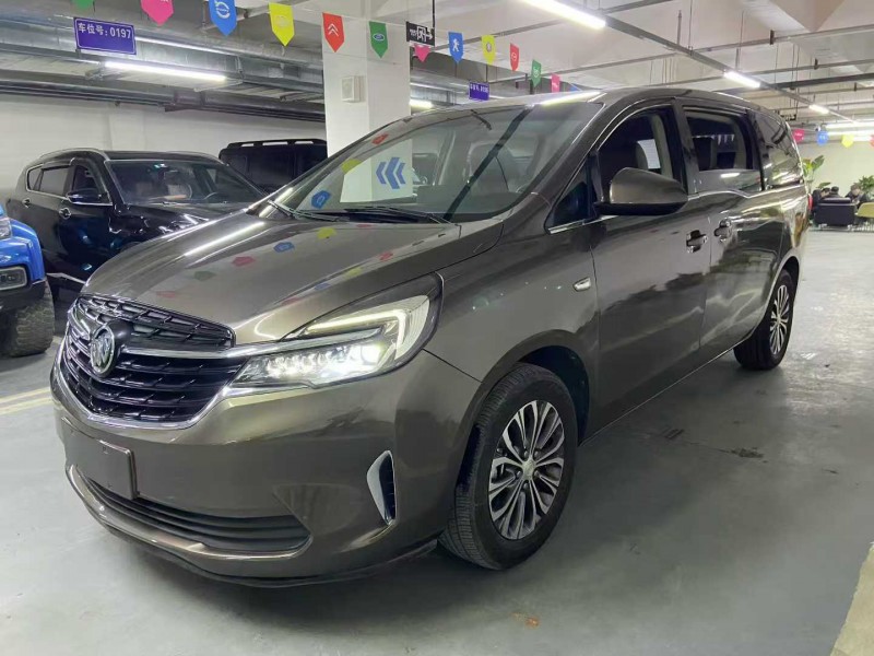 成都22年别克GL82