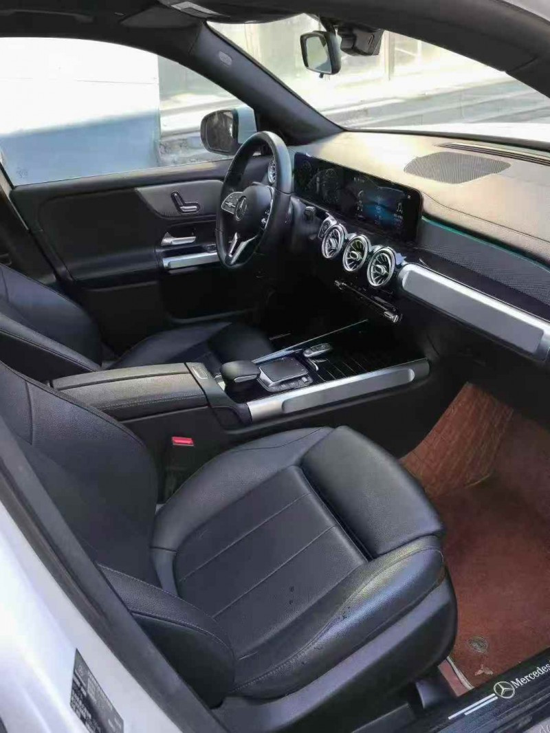 济宁21年奔驰GLB5