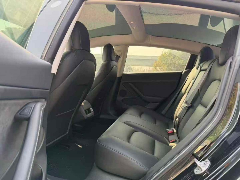 淮安22年特斯拉MODEL 35