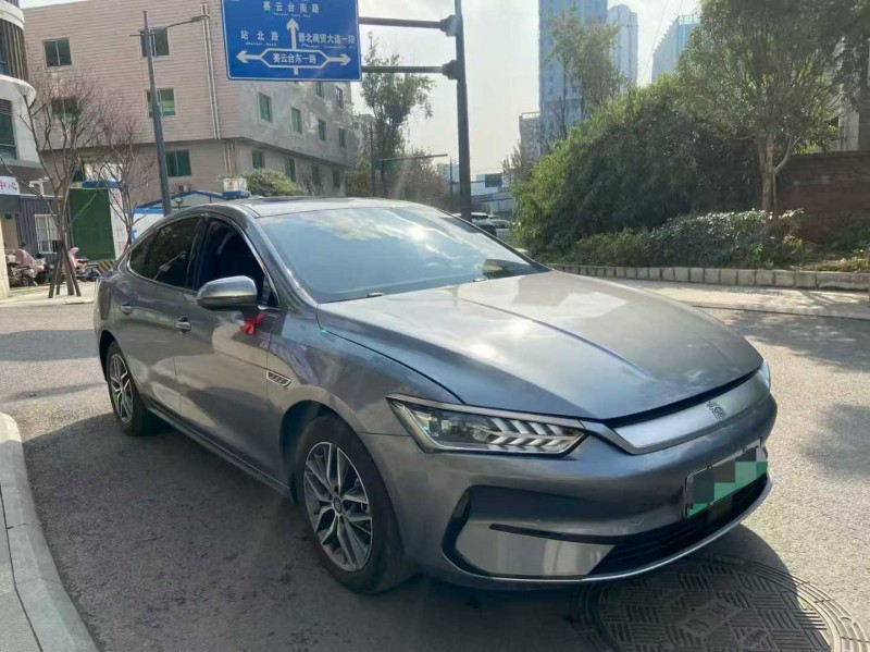 成都23年比亚迪秦2