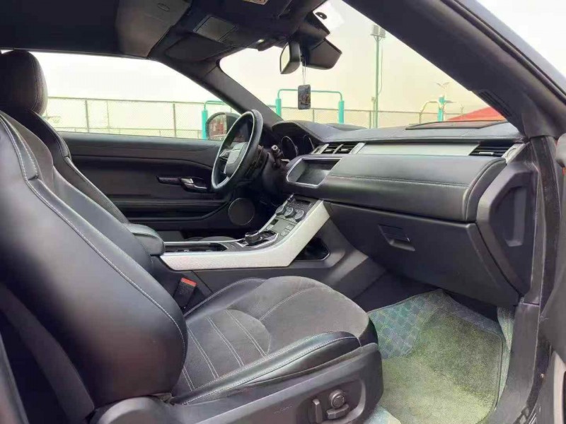 枣庄17年路虎极光6