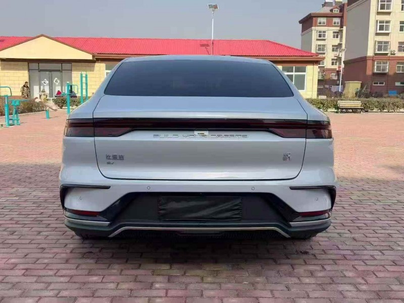 新余24年比亚迪汉8