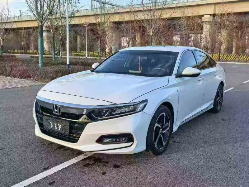 天津21年本田雅阁3