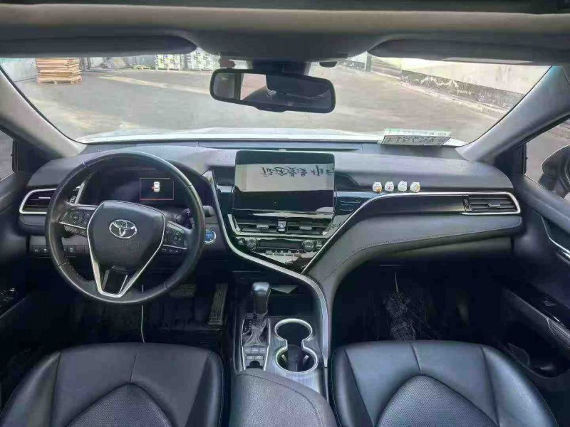 渭南23年丰田凯美瑞5