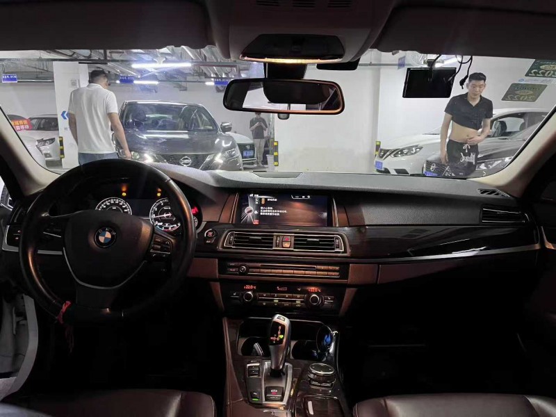 成都16年宝马5系6