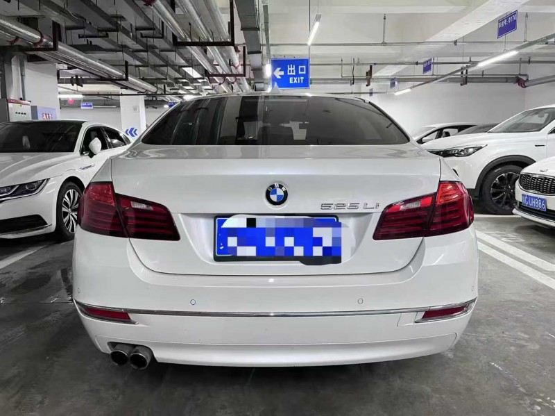 成都16年宝马5系9