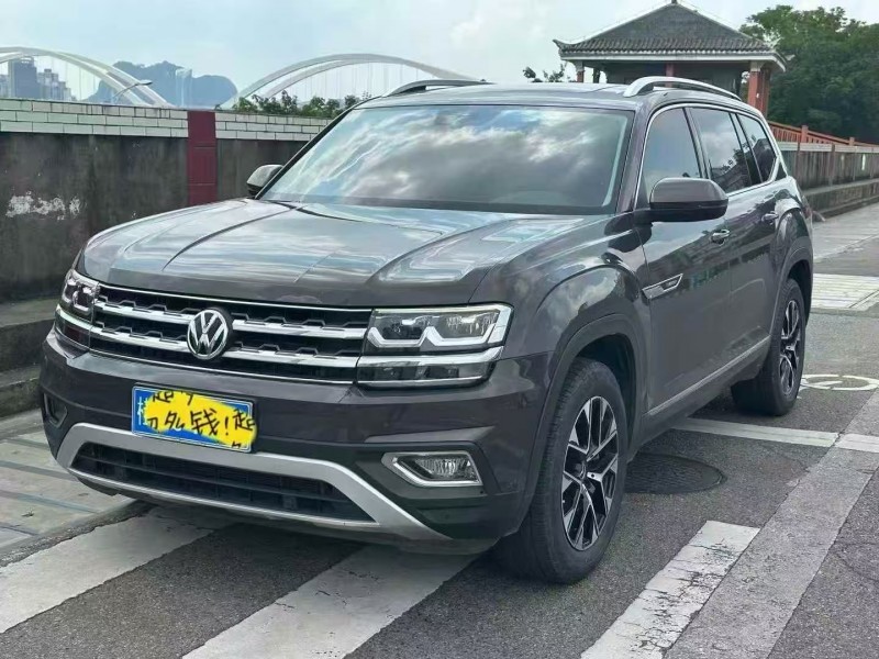 南宁21年大众途昂2