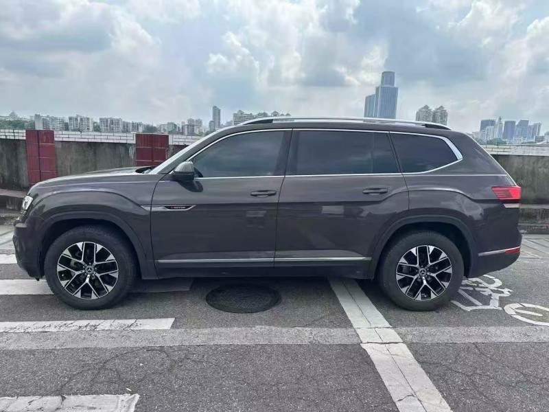 南宁21年大众途昂3