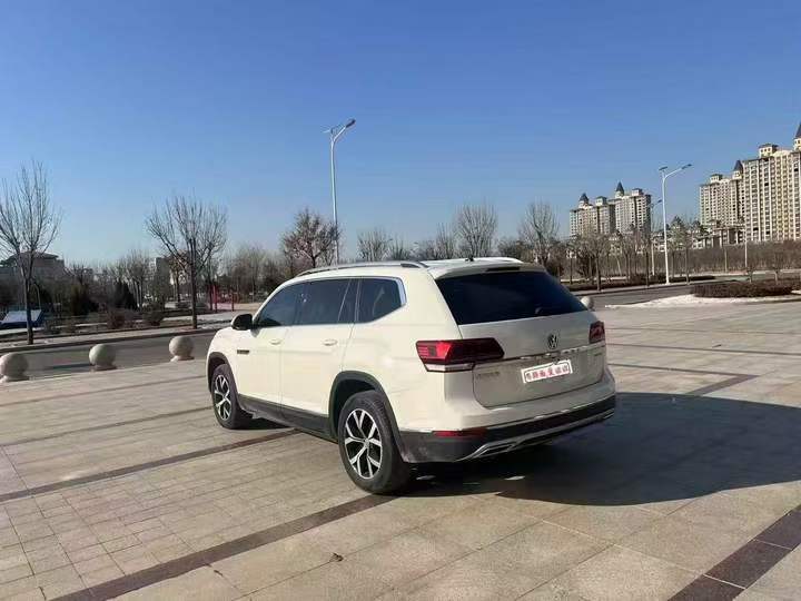 保定20年大众途昂8