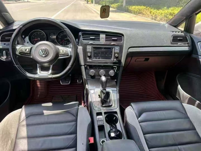 济宁20年大众高尔夫5