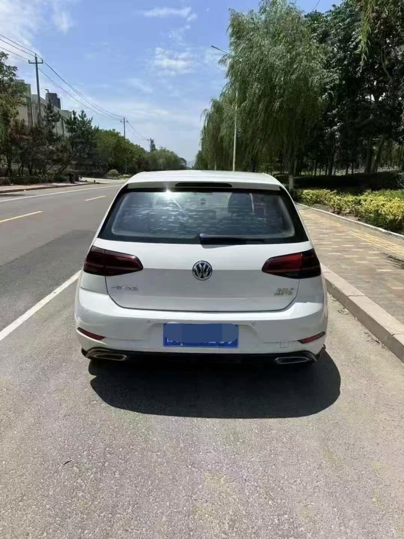 济宁20年大众高尔夫8