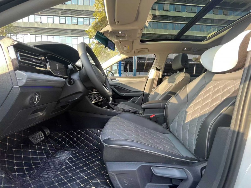 东莞25年大众速腾4