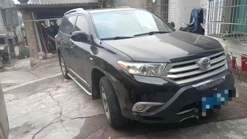 保定13年丰田汉兰达3