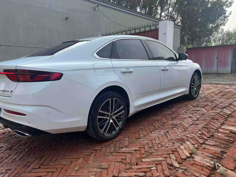 保定23年吉利星瑞7