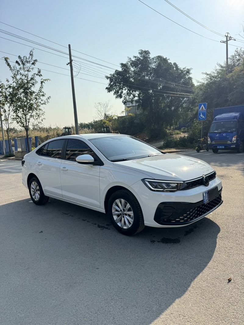 南宁25年大众朗逸3