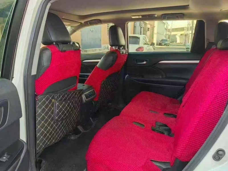 保定18年丰田汉兰达7