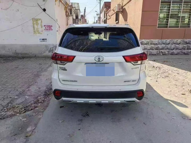 保定18年丰田汉兰达9