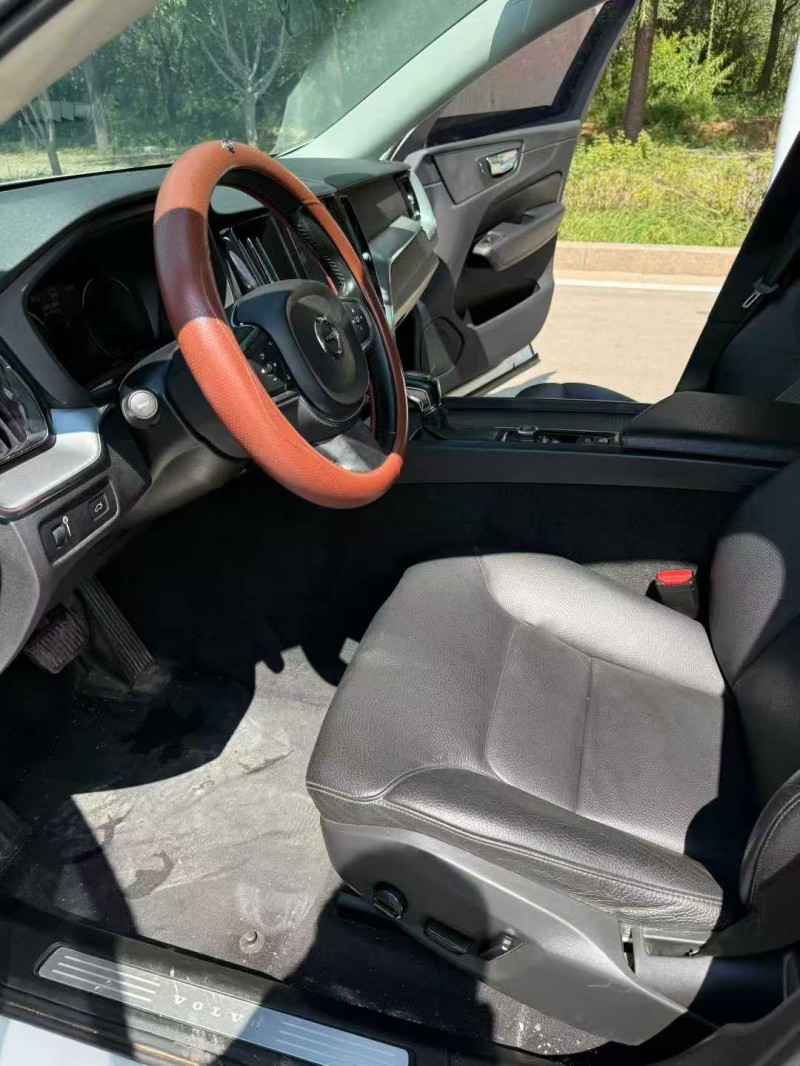 枣庄19年沃尔沃XC605