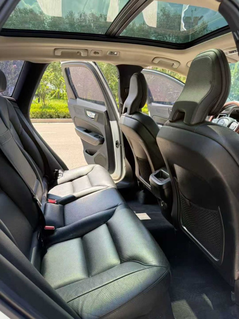 枣庄19年沃尔沃XC606