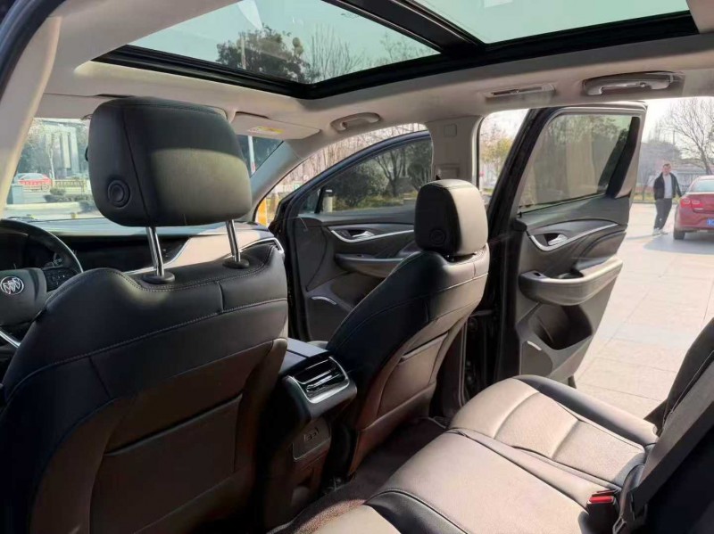 潍坊23年别克昂科旗4