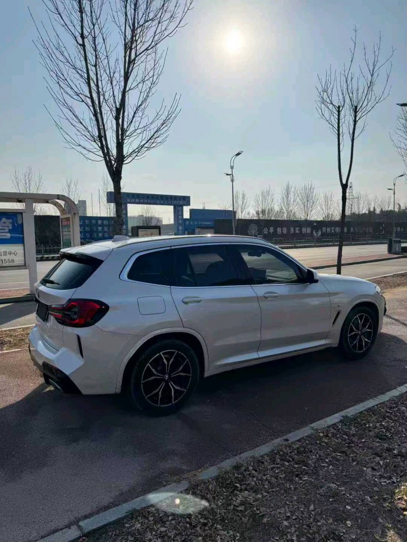 东营22年宝马X38
