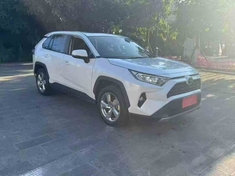 思茅23年丰田RAV4荣放3