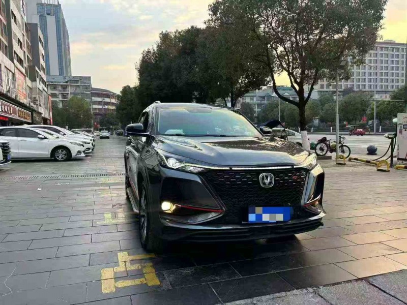 重庆21年长安汽车CS752