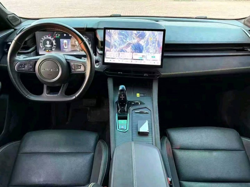 泰安23年领克037