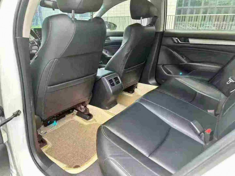 佛山20年本田雅阁6