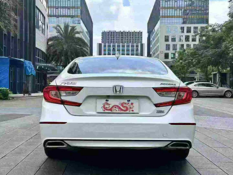 佛山20年本田雅阁9